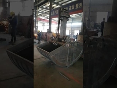 بیل مکانیکی با بازوی بلند و سطل