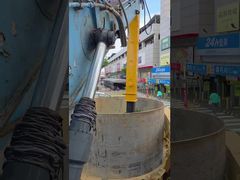 بازوی تلسکوپی بیل مکانیکی با سطل صدف‌دار بیل مکانیکی تلسکوپی