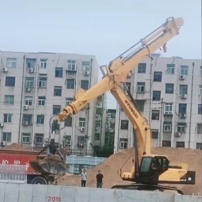 Hot sale 20-50 Ton Excavator 12-16m Two-section Telescopic Boom for Deep Digging Projections